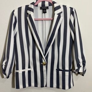 ❗️SALE❗️NWOT NYCC (Medium) Stripes Blazer